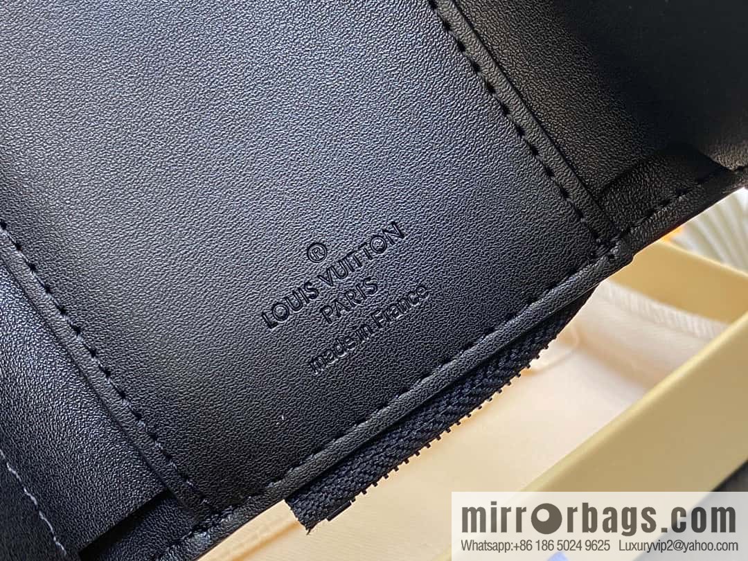 [Original single boutique] M82556 black full leather tri-fold wallet series wallet