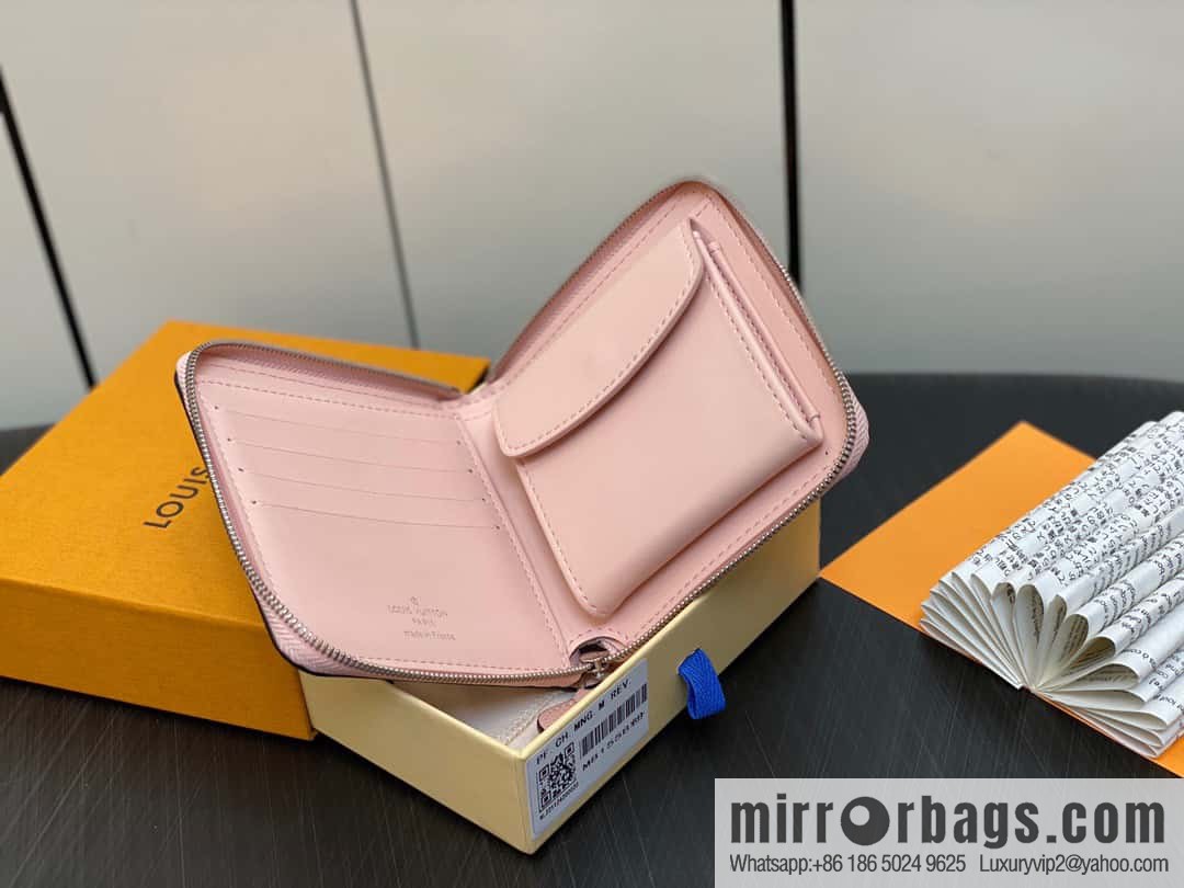 [Original single boutique] M81558 pink full leather zipper wallet series