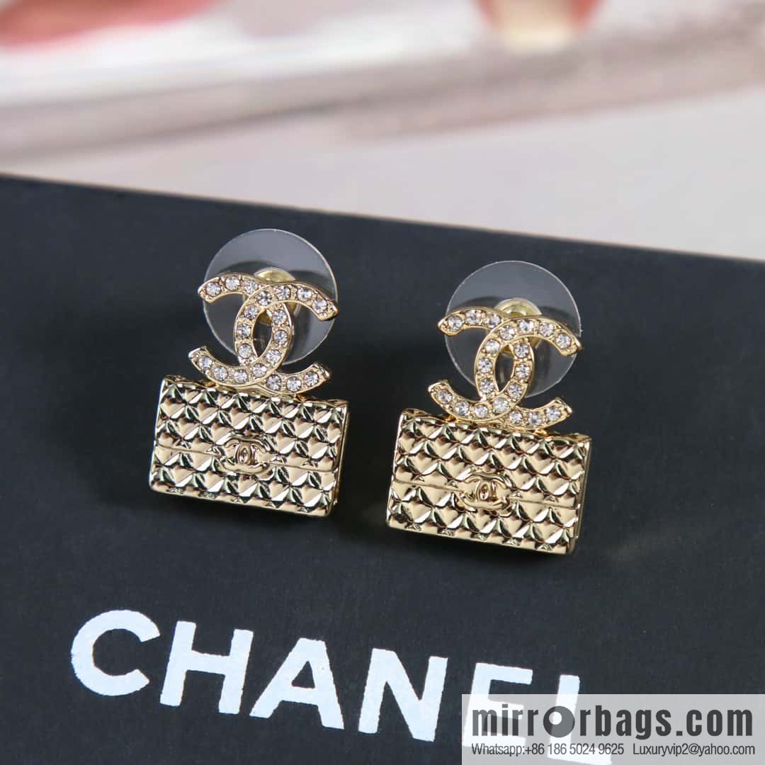 ☀️New ☑️ Chanel C2 double c rhombus bag stud earrings