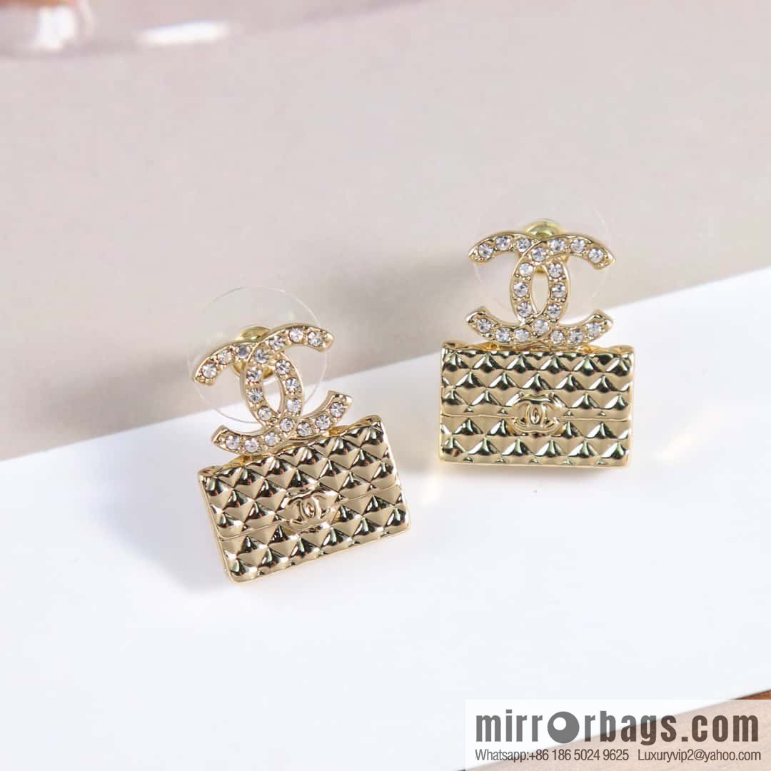 ☀️New ☑️ Chanel C2 double c rhombus bag stud earrings