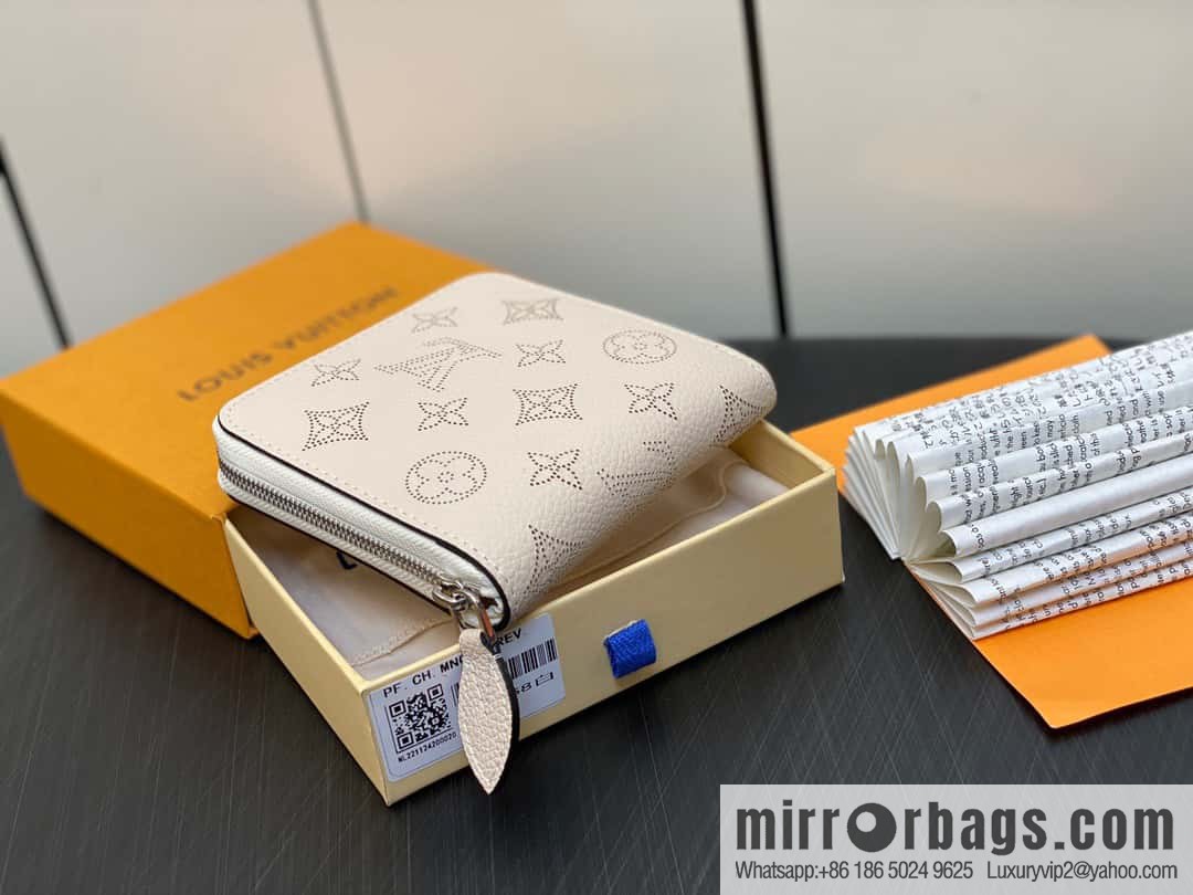 [Original single boutique] M81558 gray, full leather zipper wallet series