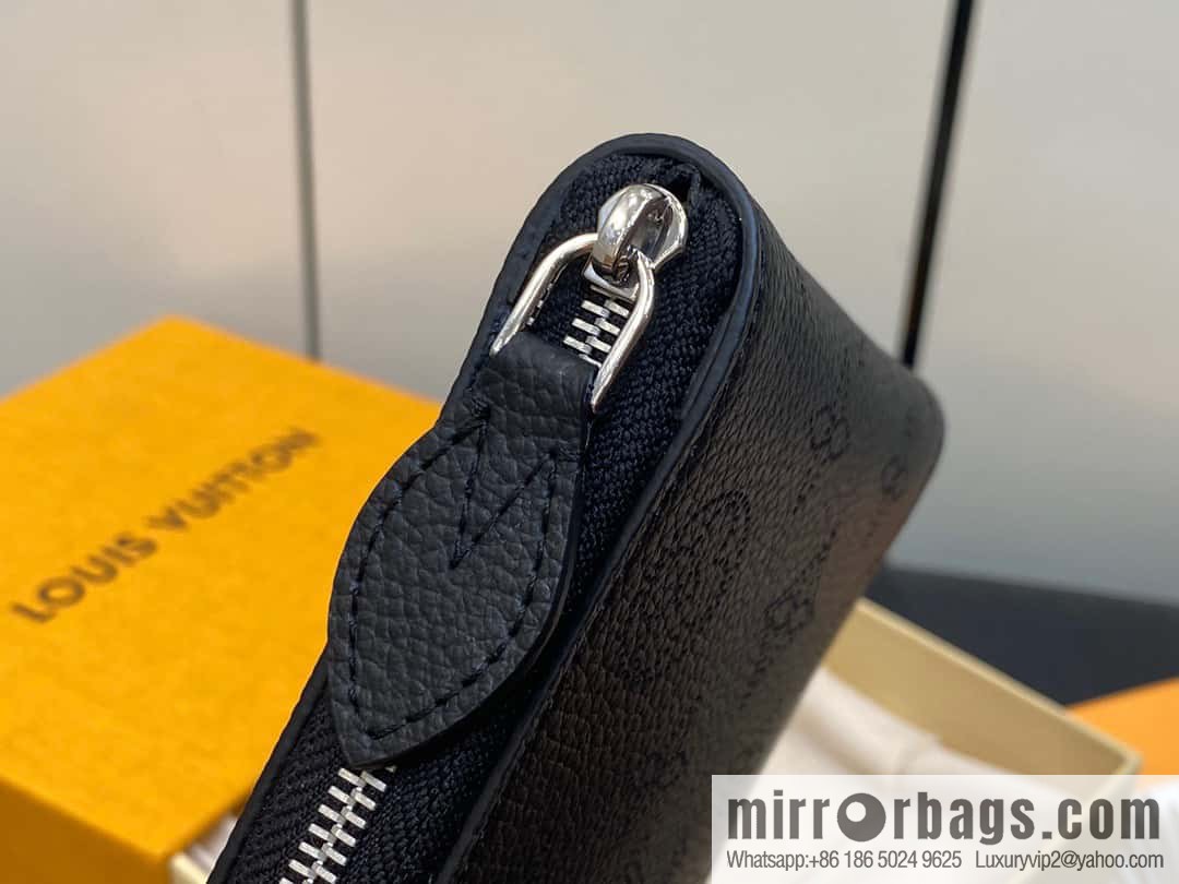 [Original single boutique] M81558 gray, full leather zipper wallet series