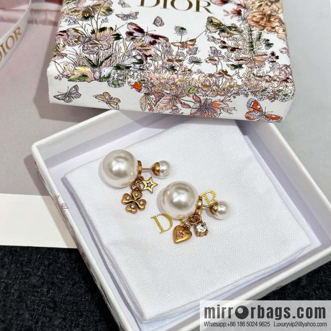 New ☑️ DIOR Dior peach heart love four-leaf clover size pearl stud earrings