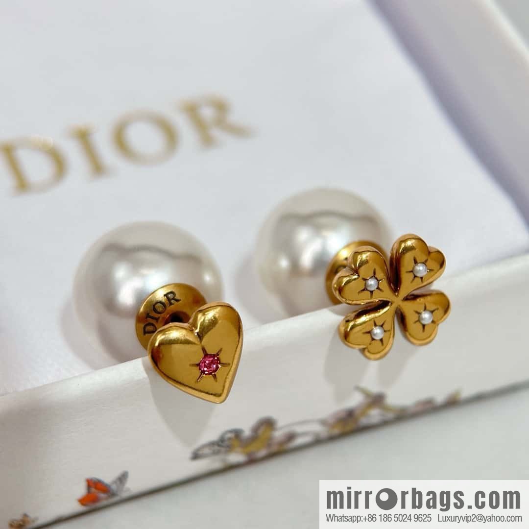 New ☑️ DIOR Dior heart love four-leaf clover pearl stud earrings
