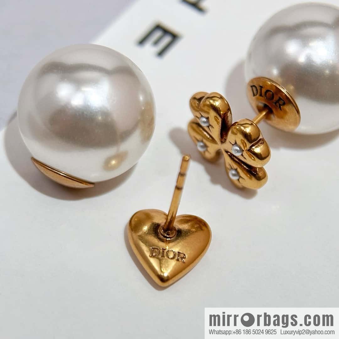 New ☑️ DIOR Dior heart love four-leaf clover pearl stud earrings