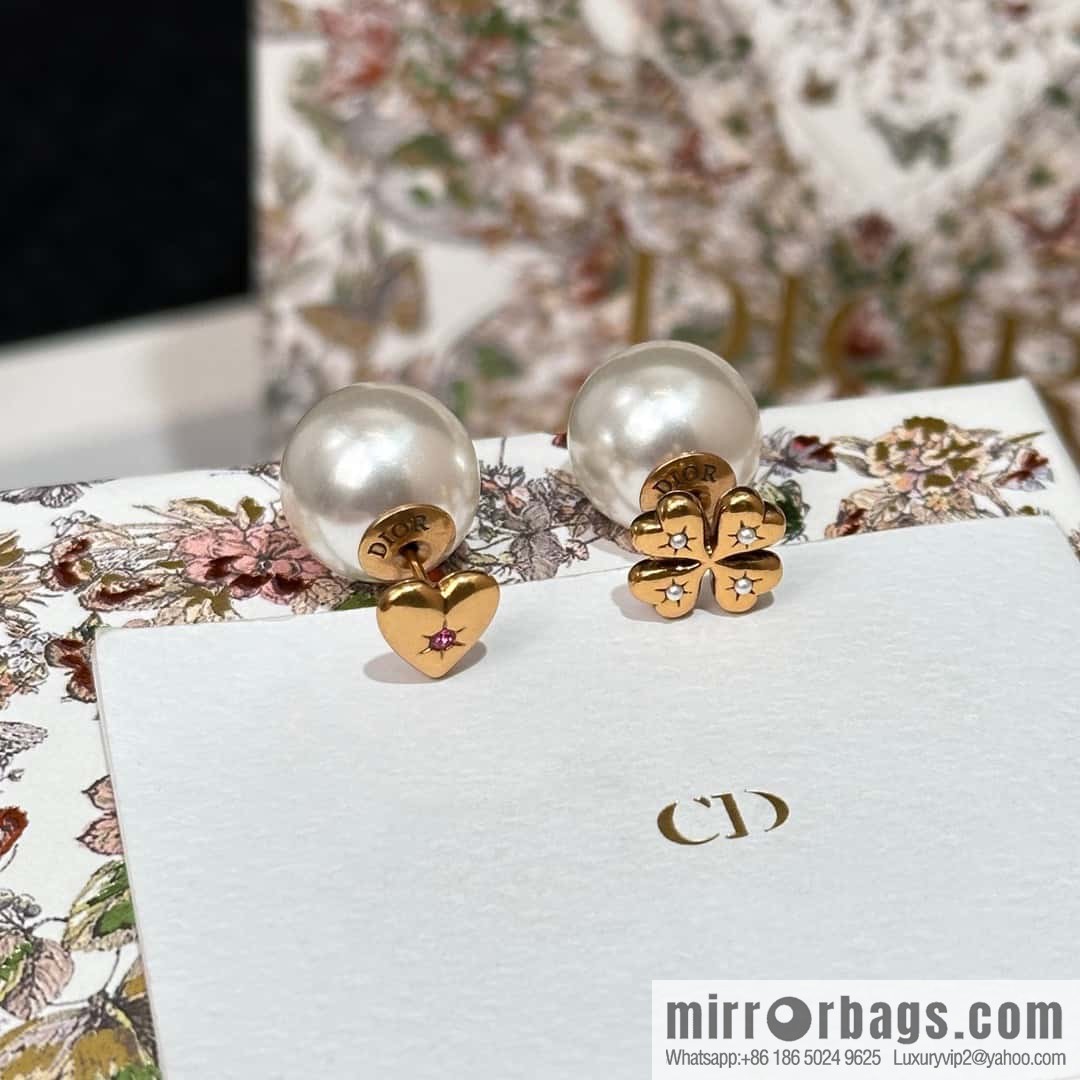 New ☑️ DIOR Dior heart love four-leaf clover pearl stud earrings