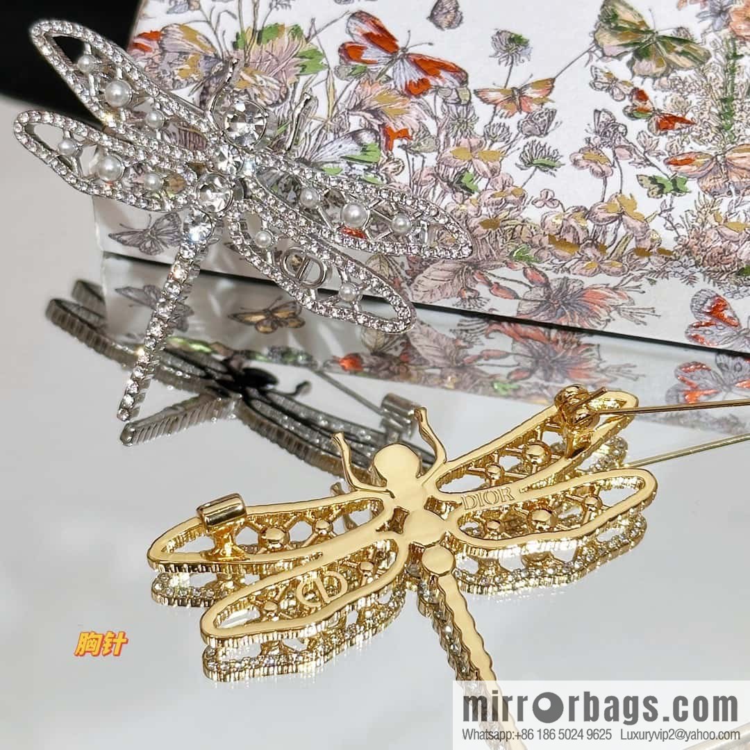 New ☑️ DIOR Dragonfly Brooch