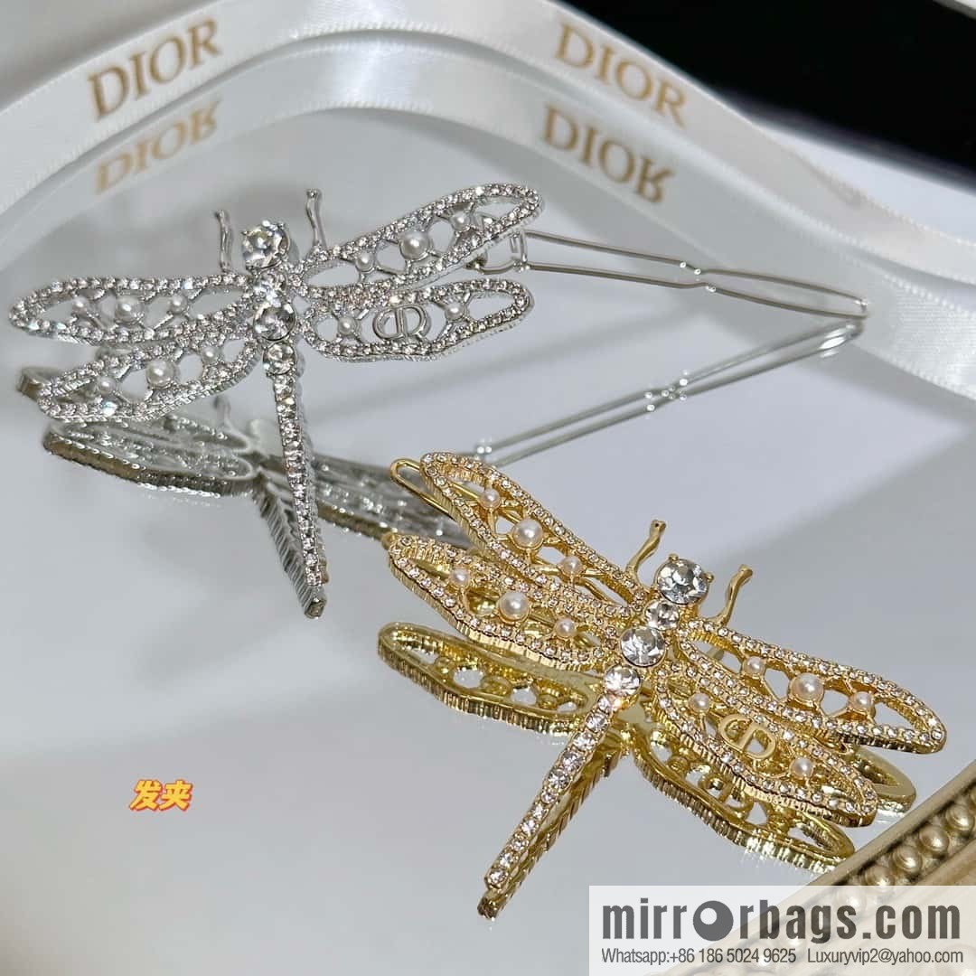 New ☑️ DIOR dragonfly hairpin