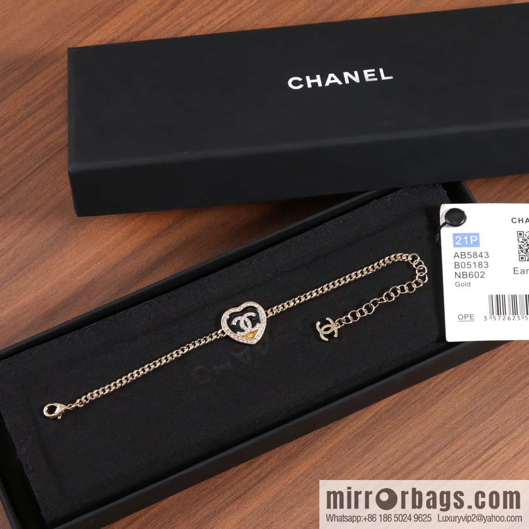 ☀️New ☑️ Chanel double c peach heart love coco necklace ☀️
