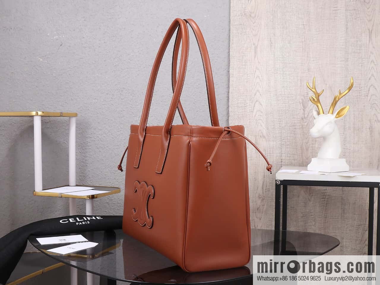 [Premium quality, original leather] CELINE | CABAS TRIOMPHE smooth cow leather (fabric) drawstring bag No.: 199973DU3.04LU