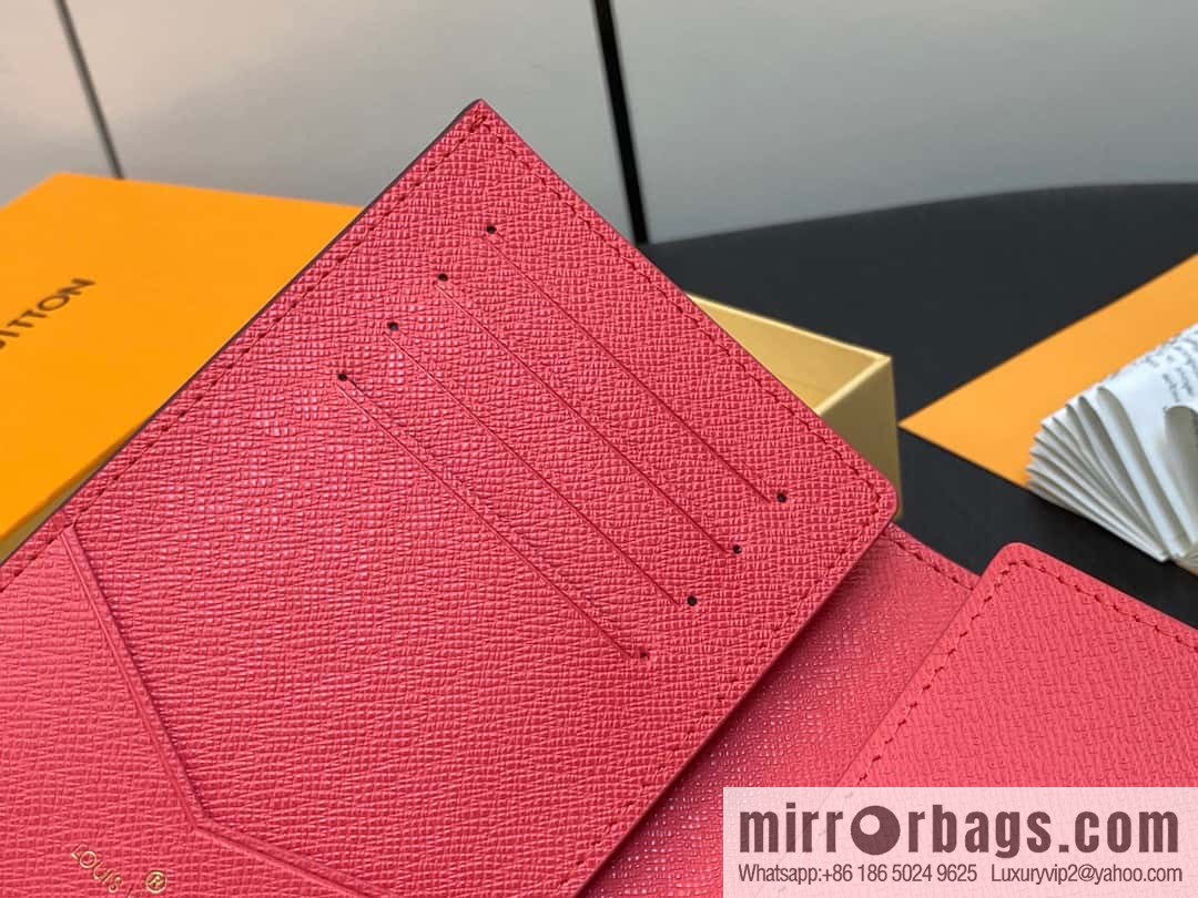 [Original order boutique] M82625 Christmas model, new autumn and winter model, passport cover