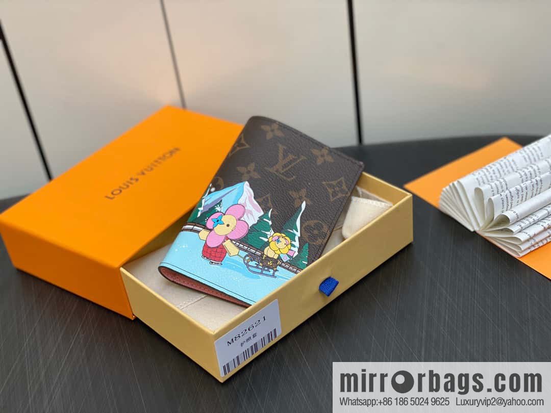 [Original order boutique] M82621 Christmas model, new autumn and winter model, passport cover