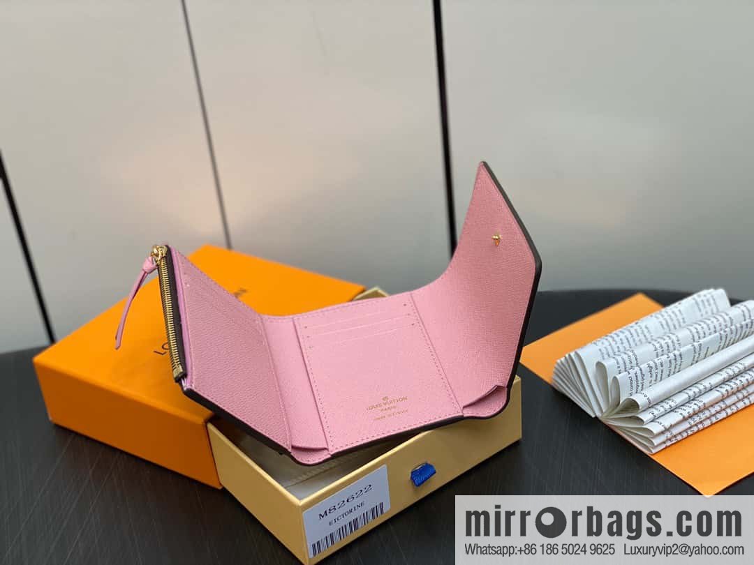 [Original order boutique] M82622 Christmas tri-fold wallet series, small wallet VICTORINE wallet