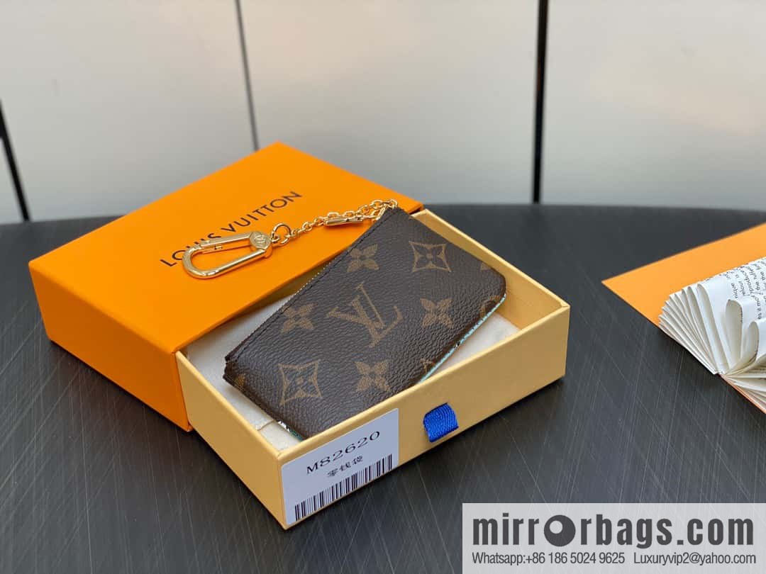 [Original order boutique] M82620 Christmas model, key bag wallet series, key bag 2023 Christmas M62650 82620 silk screen