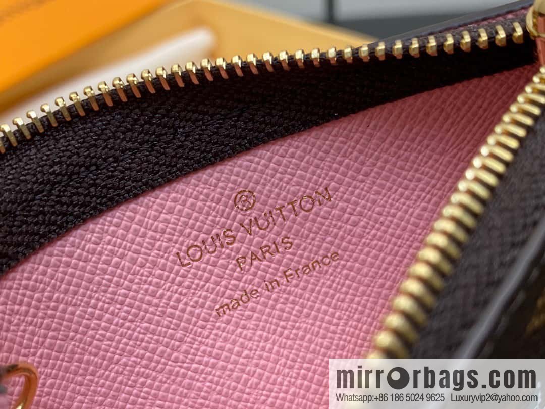 [Original order boutique] M82620 Christmas model, key bag wallet series, key bag 2023 Christmas M62650 82620 silk screen