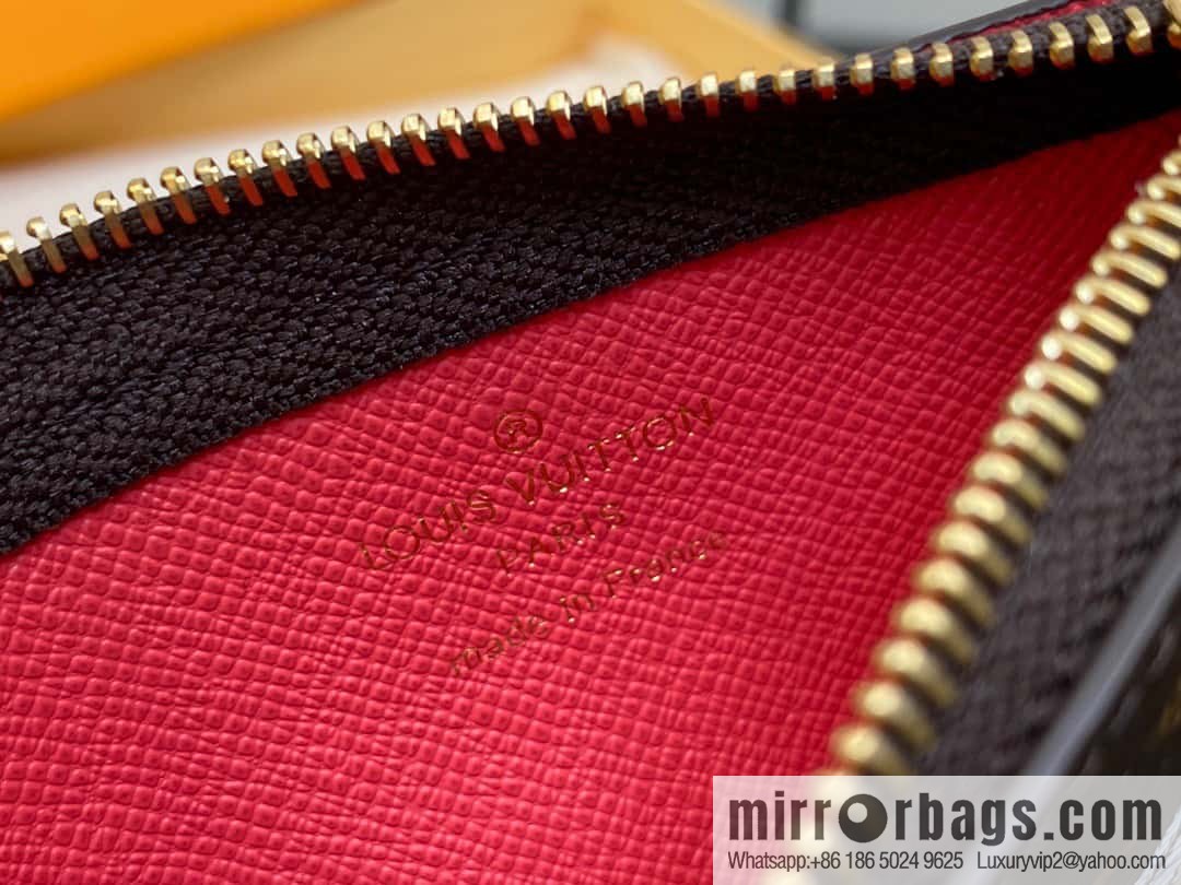 [Original order boutique] M82615 Christmas model, key bag wallet series, key bag 2023 Christmas M62650 82620 silk screen key bag