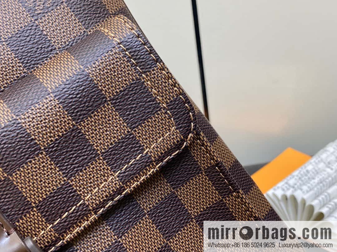 [Original order boutique] N51127 coffee grid, medieval men's bag messenger bag series