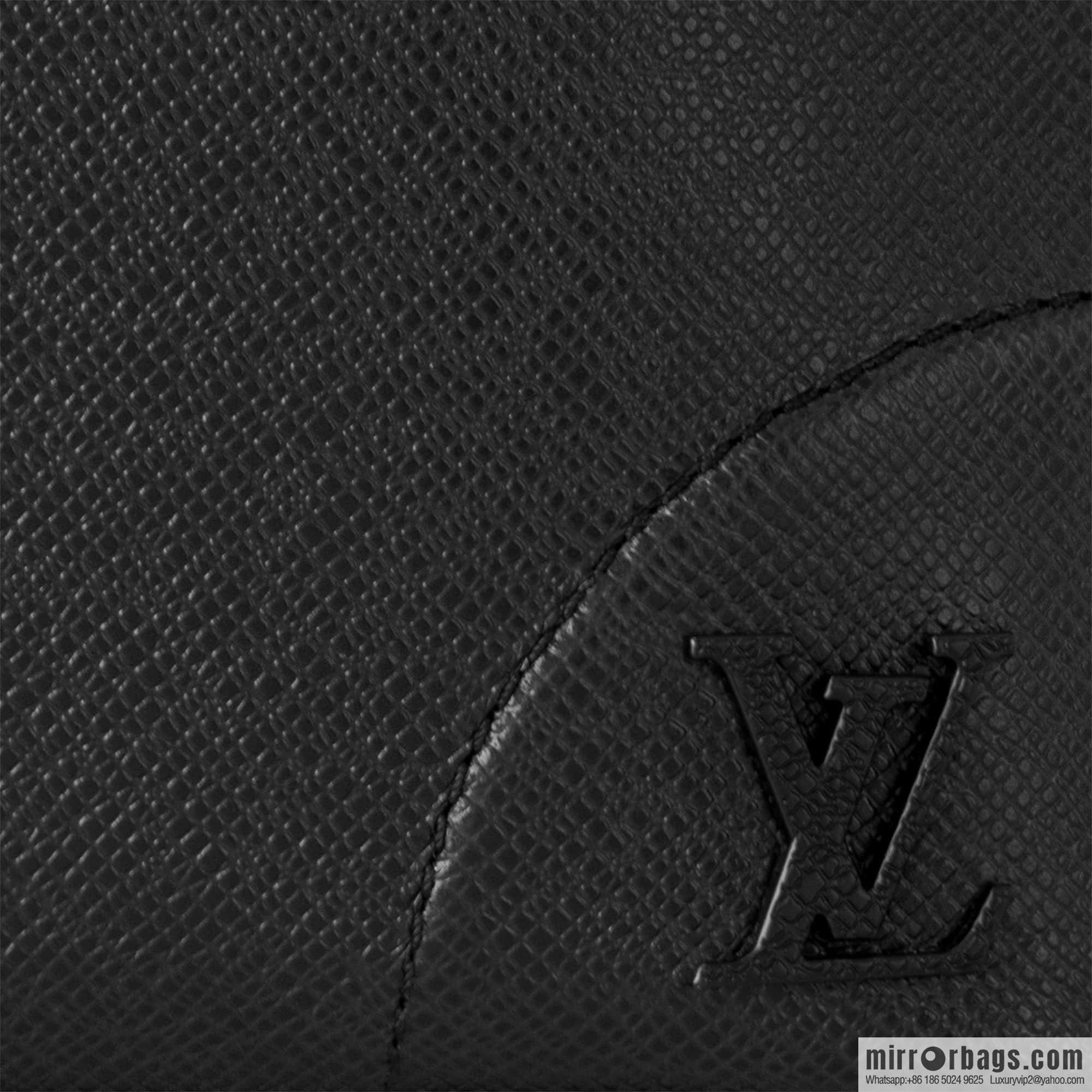 [Original order boutique] M30978 black full leather cross pattern briefcase series SLIM NV briefcase