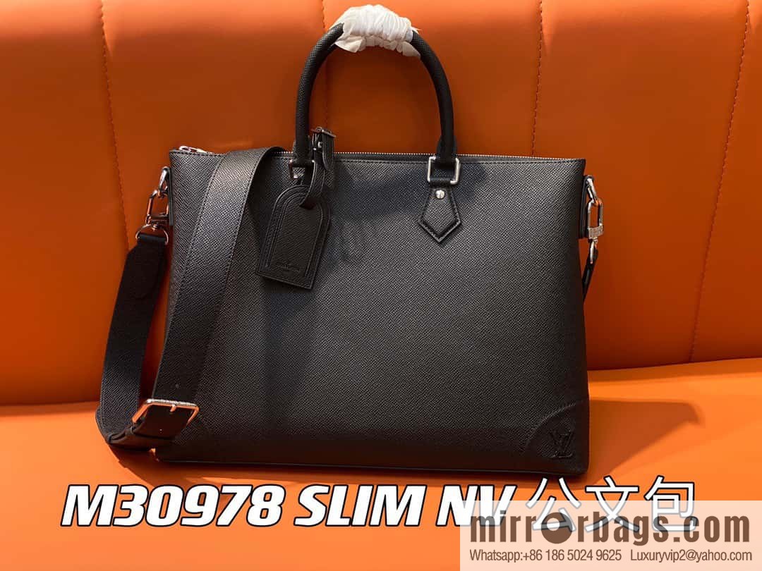 [Original order boutique] M30978 black full leather cross pattern briefcase series SLIM NV briefcase