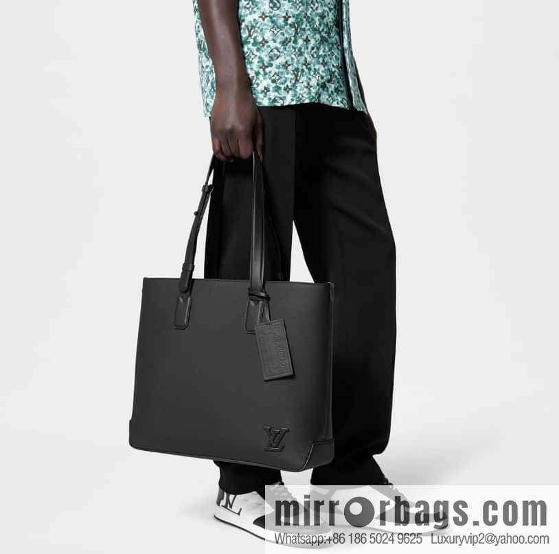 M22481 black Tote Aerogram handbag