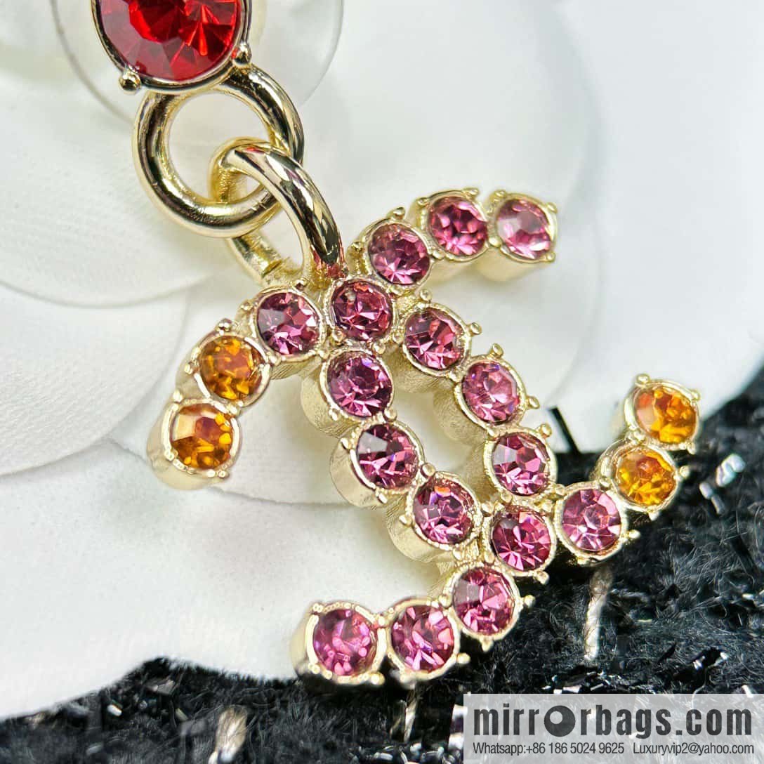 ☀️New ☑️ Chanel C2 double c pink diamond stud earrings ☀️