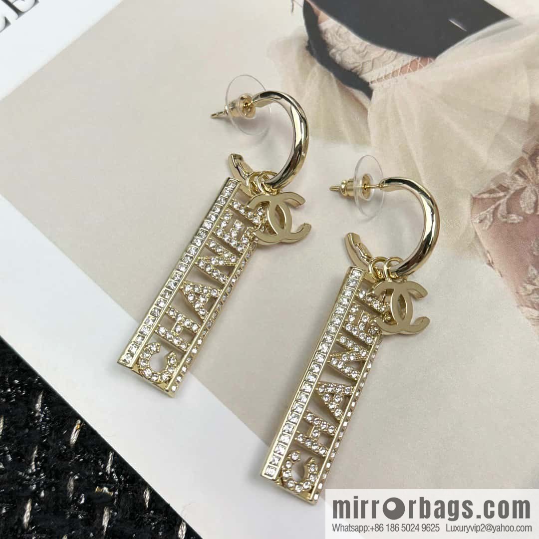 ☀️New ☑️ Chanel C2 double c hollow full diamond letter stud earrings ☀️