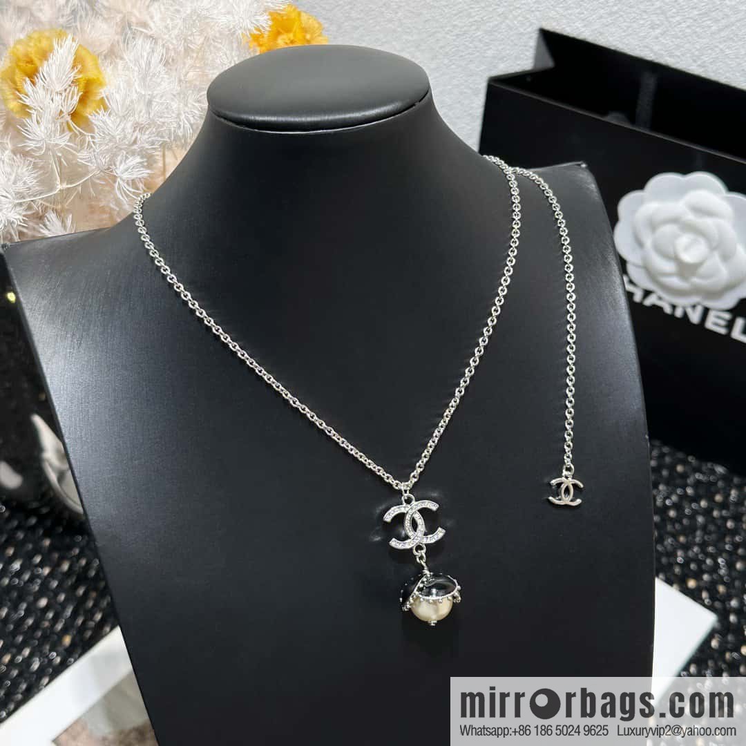 ☀️New ☑️ Chanel full diamond double c drop oil pearl necklace ☀️