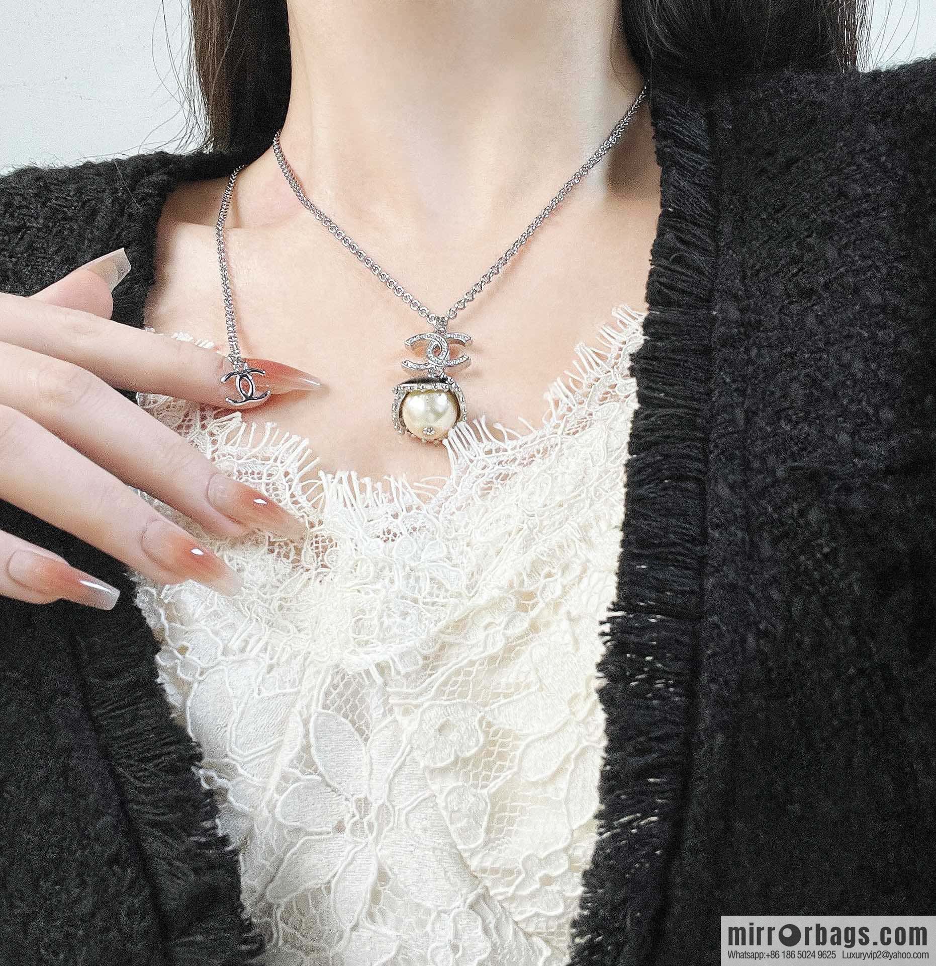 ☀️New ☑️ Chanel full diamond double c drop oil pearl necklace ☀️