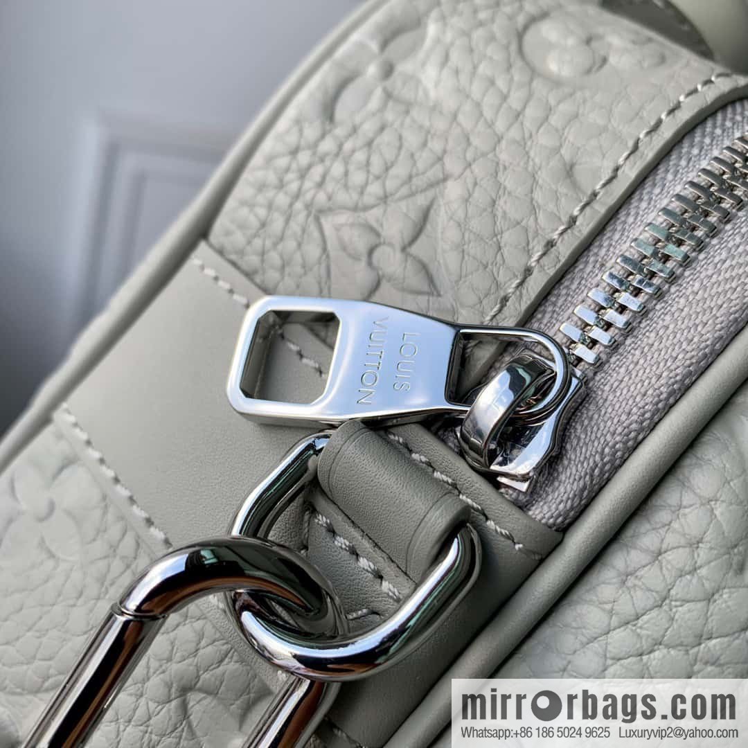 M23512 gray full leather embossed, messenger bag series, this S Lock messenger bag.