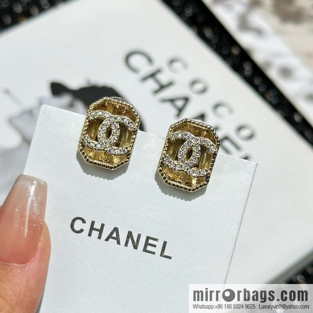 ☀️New ☑️ Chanel double c rhinestone octagon stud earrings ☀️