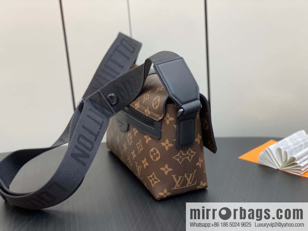 [Original single boutique] M46794 monogram men's bag messenger bag series S-Cape messenger bag