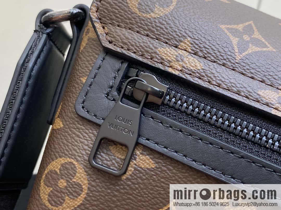 [Original single boutique] M46794 monogram men's bag messenger bag series S-Cape messenger bag