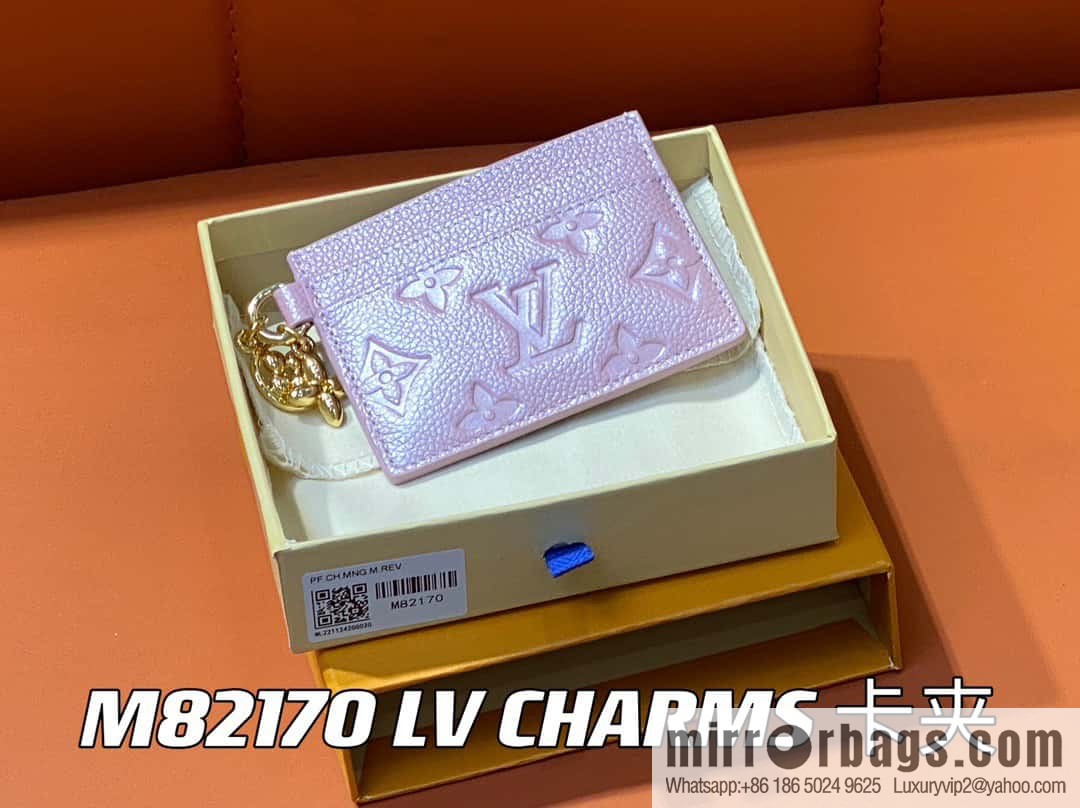 [Original order boutique] M82132 pearlescent powder full leather M82739 card holder wallet series LV CHARMS card holder