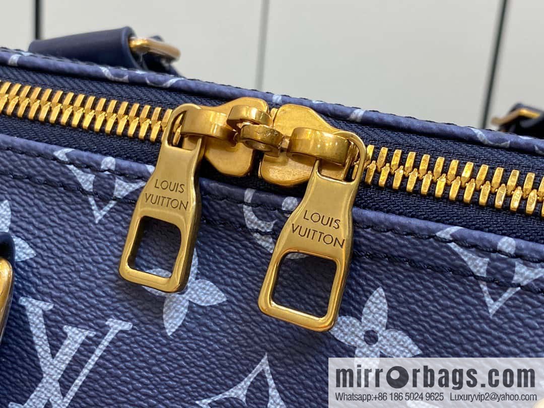 [Original order boutique] M23773 blue flame, men's bag pillow bag series KEEPALL 50 travel bag