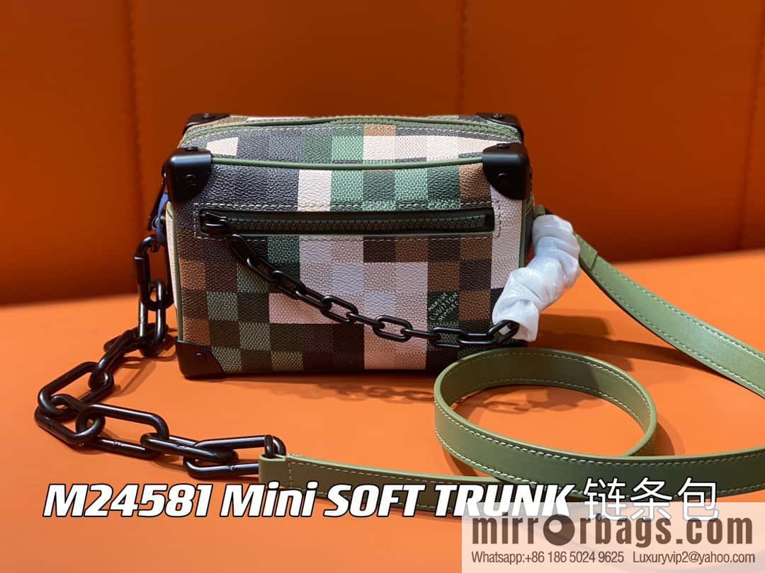 [Original order boutique] M24581 camouflage plaid men's bag box bag series Virgil Abloh 2024 early spring Mini SOFT TRUNK chain bag, M44735