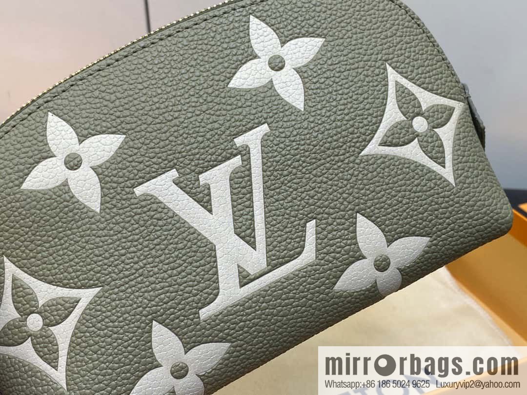 [Original single boutique] M82493 grass green silk screen, full leather pouch clutch bag series By The Pool pouch