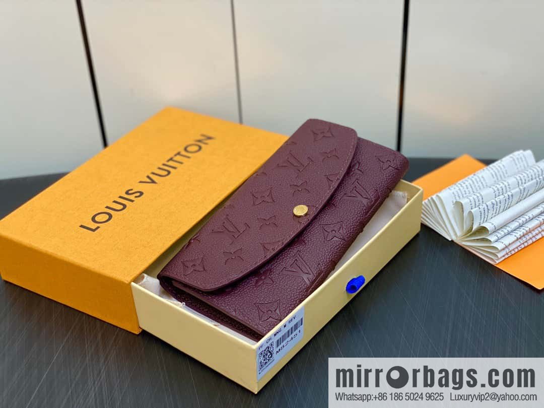 [Original single boutique] M82451 fuchsia, full leather flip wallet series Emily Wallett wallet