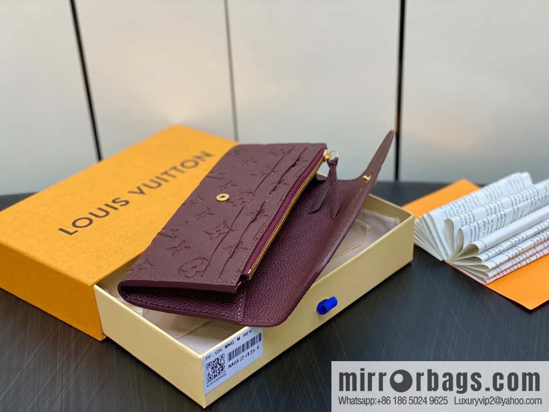 [Original single boutique] M82451 fuchsia, full leather flip wallet series Emily Wallett wallet