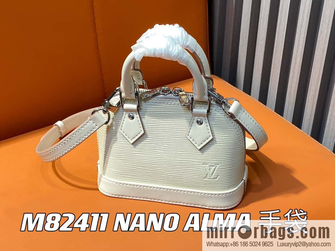 [Original order boutique] M81945 beige epi shell bag series NANO ALMA handbag M82411 Nano Alma handbag