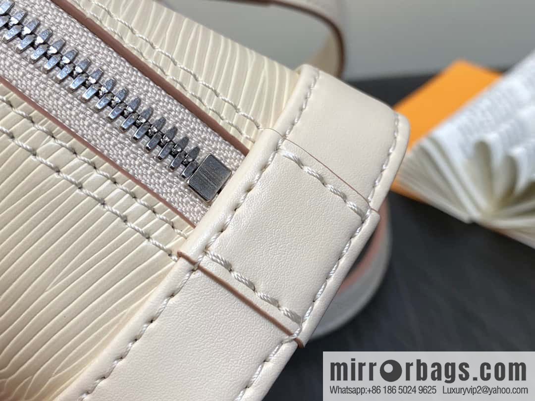 [Original order boutique] M81945 beige epi shell bag series NANO ALMA handbag M82411 Nano Alma handbag