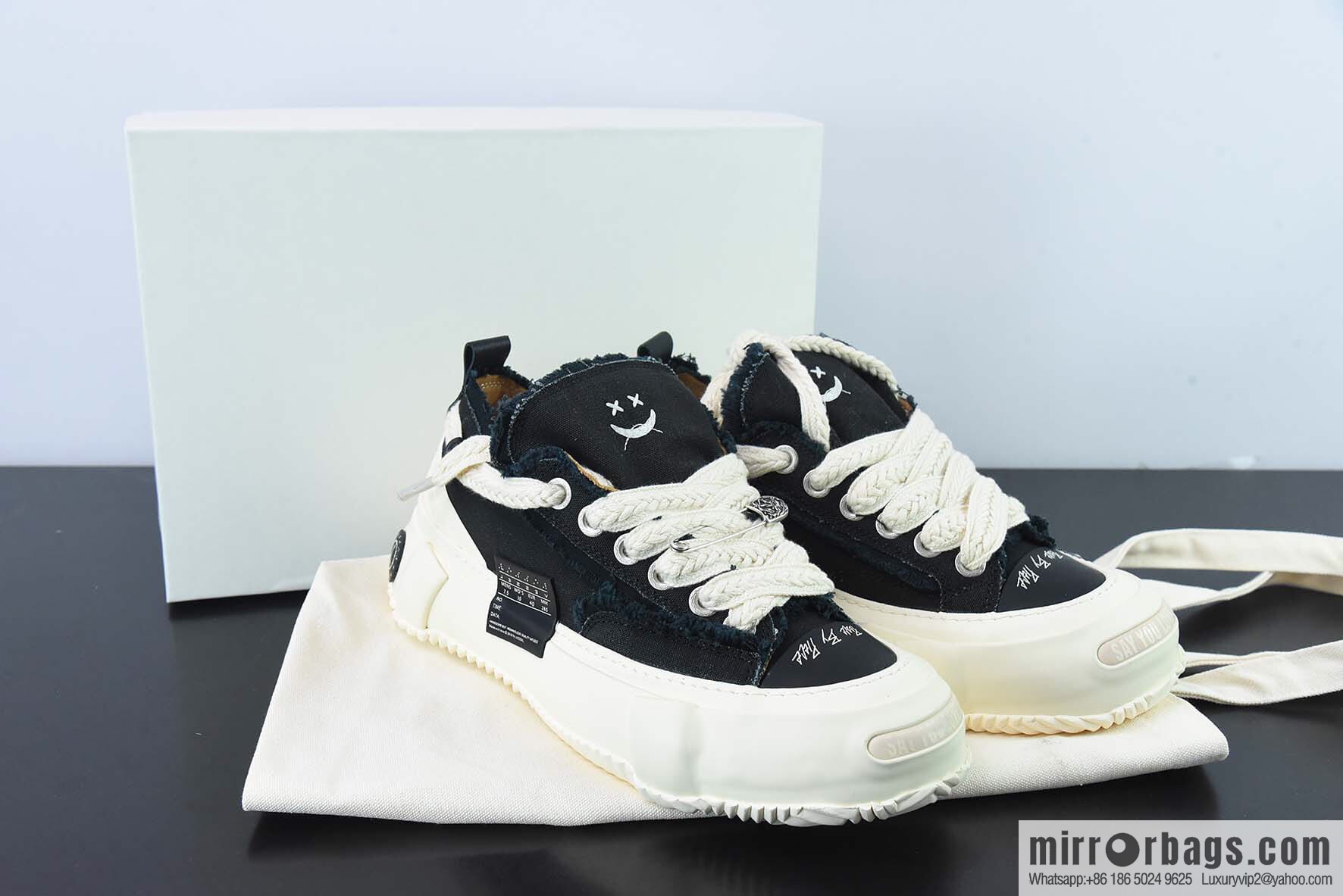 OUY50405270D xVESSEEL Wu Jianhao G.O.P 2.0 Classic low-top canvas bread shoes