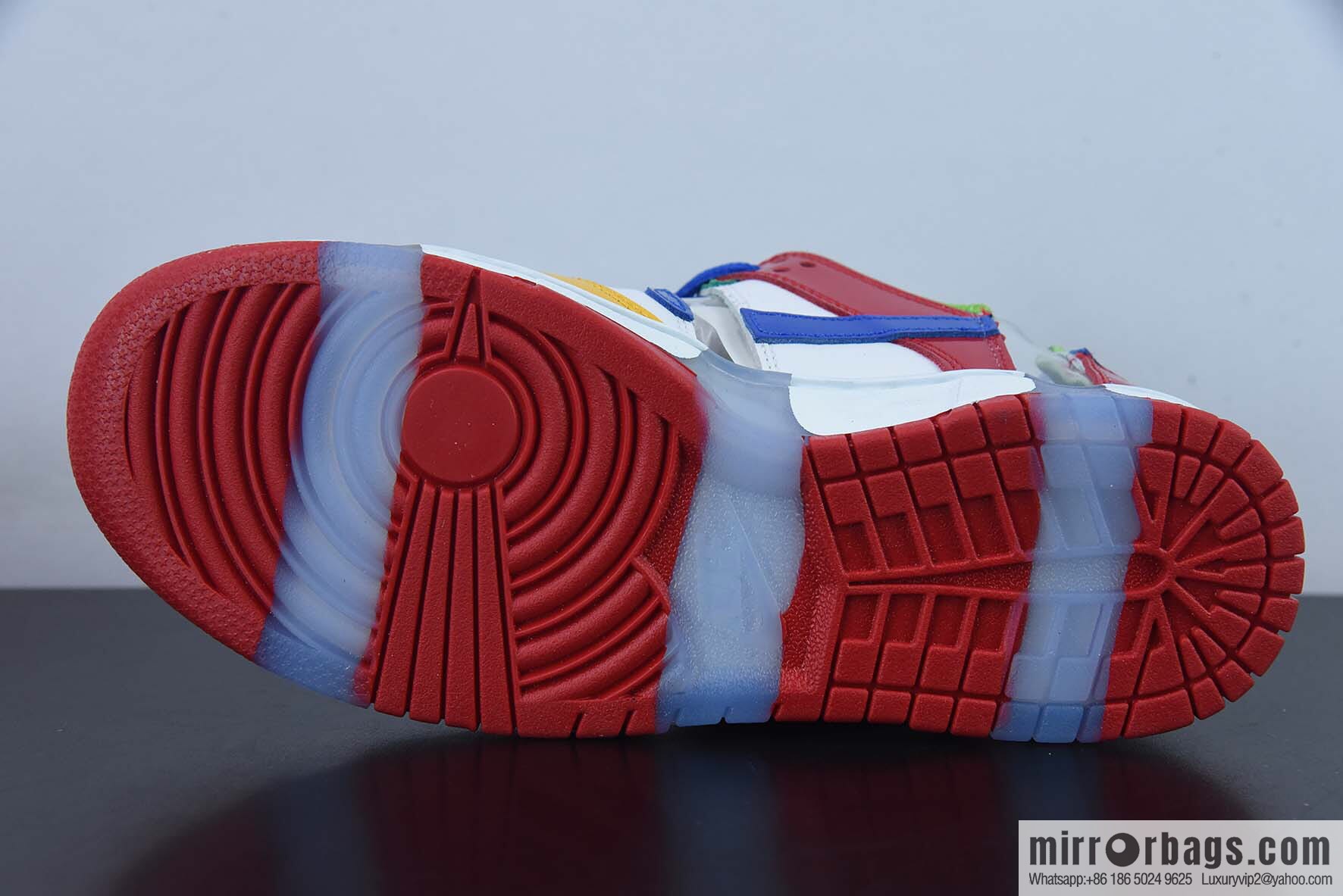 eBay x SB Dunk red, white, yellow and green cut-off color cut-out patchwork low-top casual board shoes, item number: FD8777-100