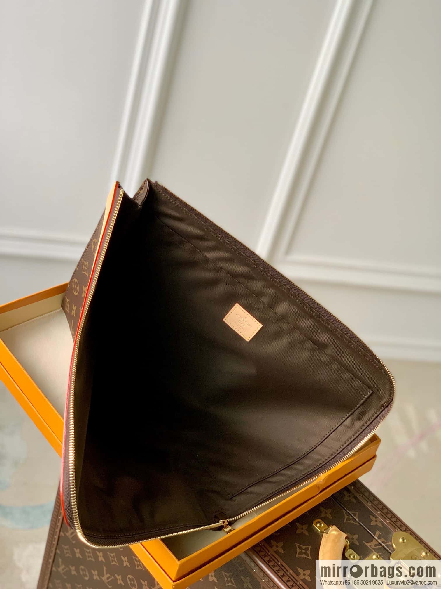 M82540 POCHETTE JOUR clutch bag