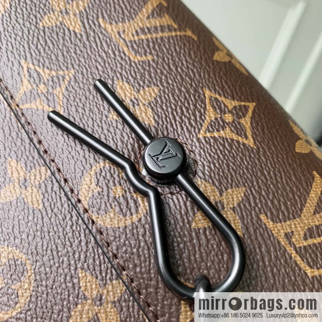 M82534 new STEAMER mini handbag of the season
