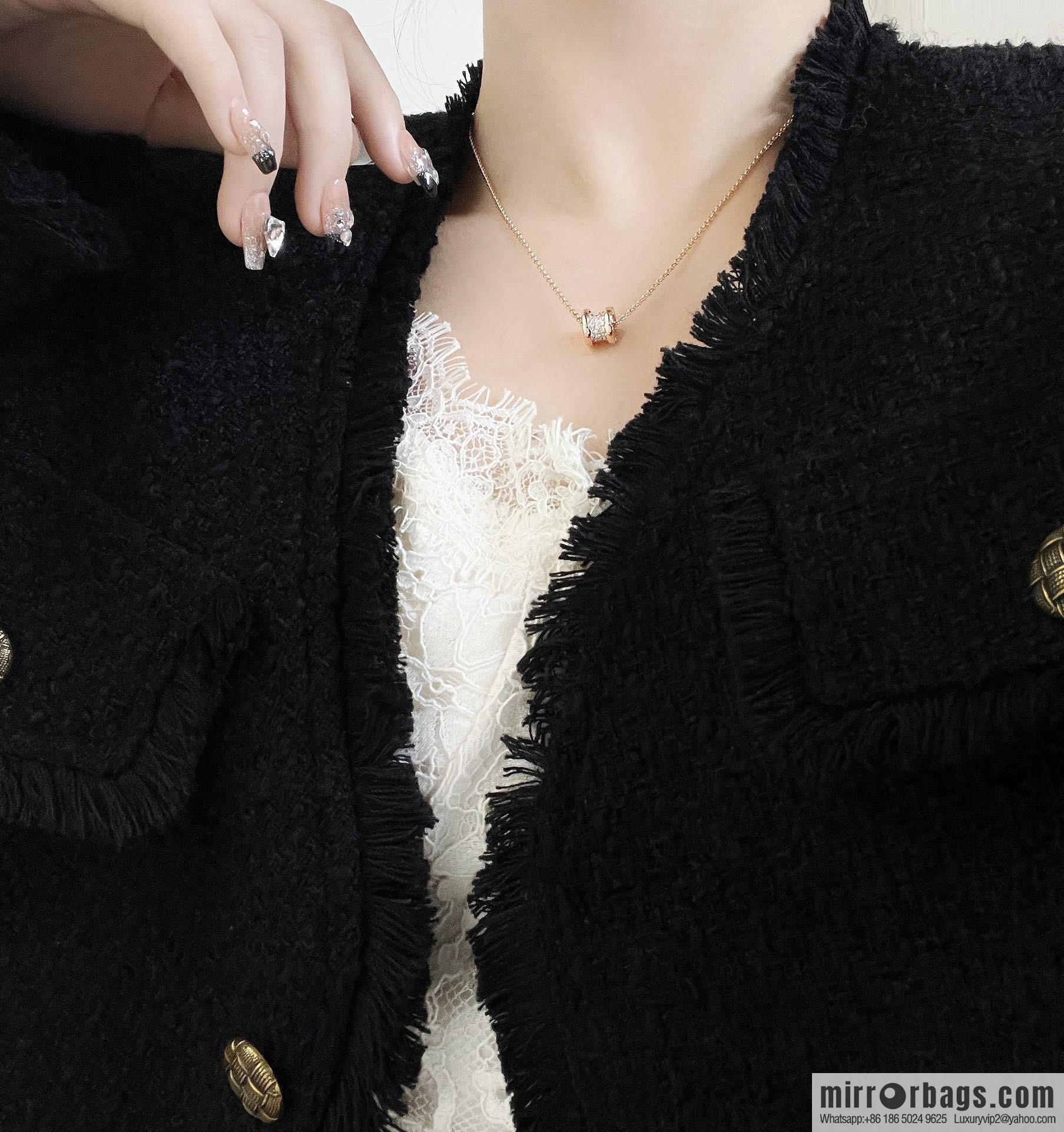 ☀️BVLGARI B. ZERO1 Full Diamond Small Waist Mini Size Necklace