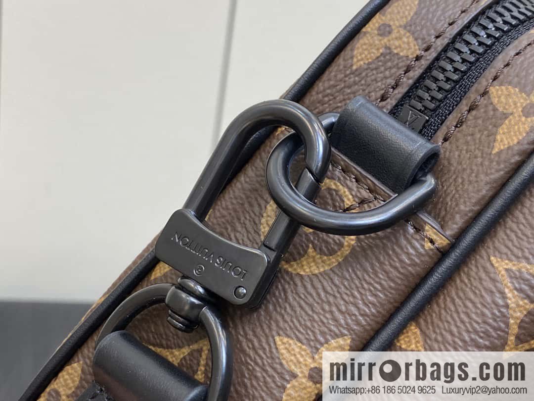 [Original single boutique] M46795 monogram men's bag messenger bag series Steamer messenger bag