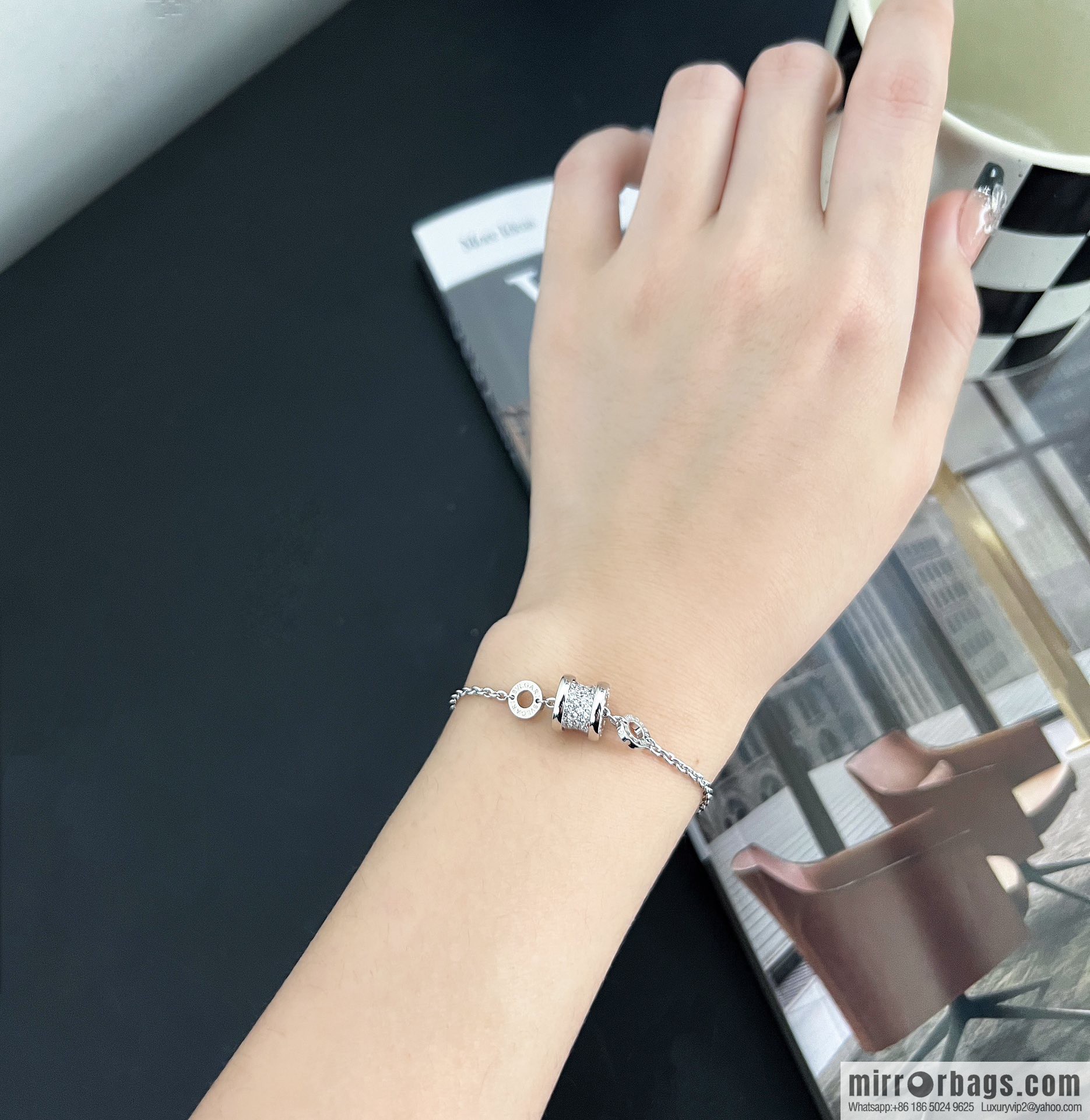 ☀️BVLGARI B. ZERO1 Full Diamond Small Waist Bracelet