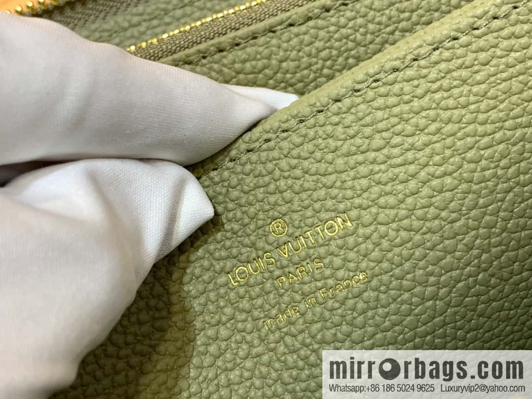 M69794 grass green (silk screen) Zippy zipper wallet