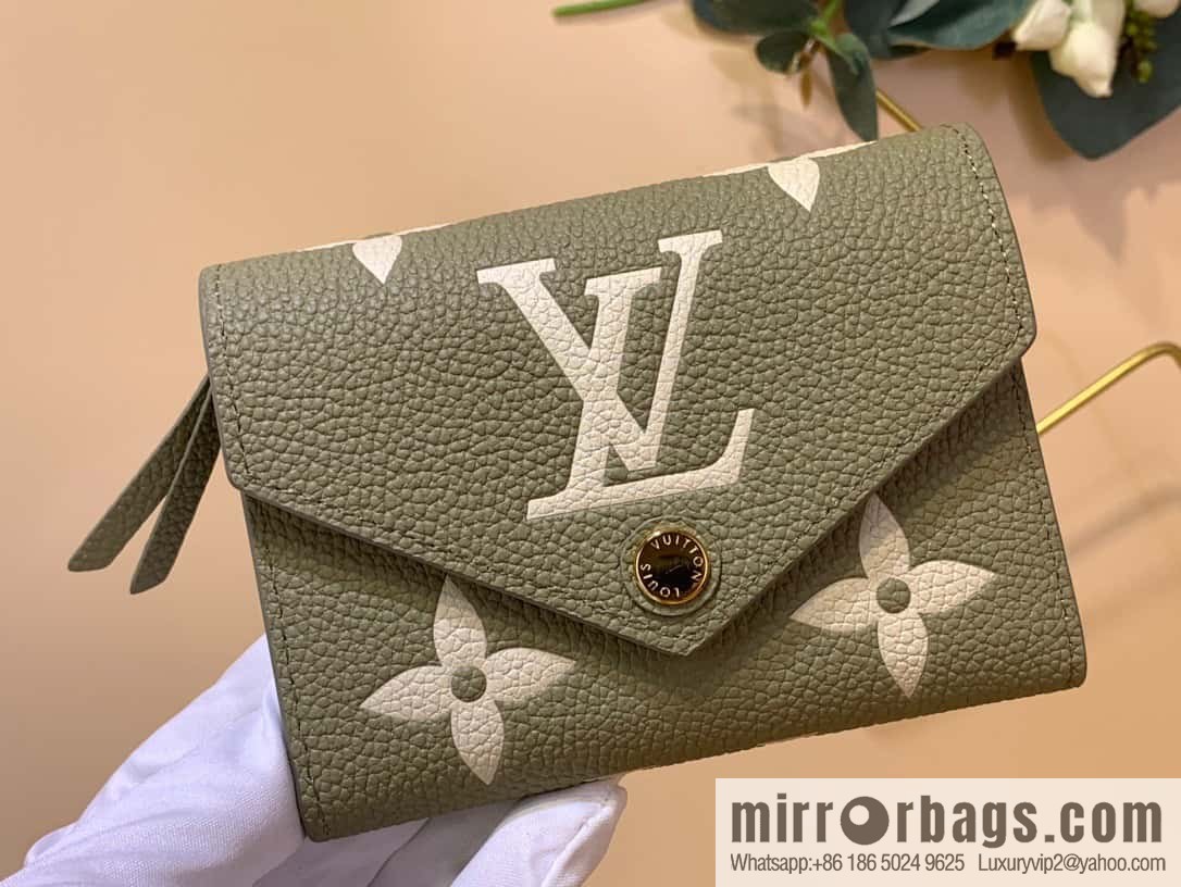 M80086 grass green, silk screen) Victorine wallet