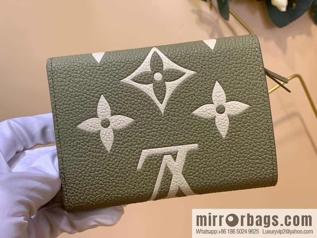 M80086 grass green, silk screen) Victorine wallet
